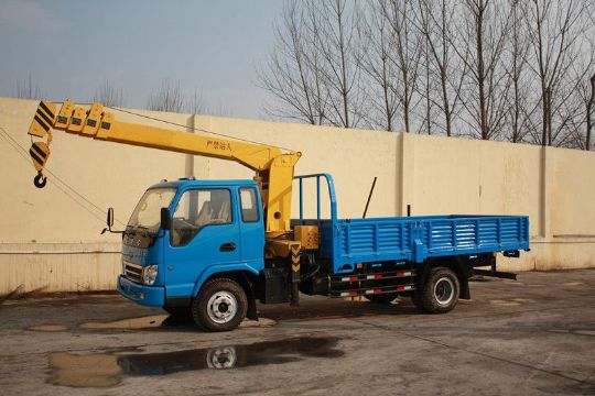 點(diǎn)擊查看詳細(xì)信息<br>標(biāo)題：國四5噸隨車吊 閱讀次數(shù)：2698