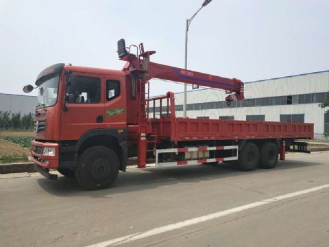 點擊查看詳細信息<br>標題：12噸東風隨車吊 閱讀次數(shù)：1533