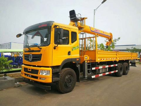 點擊查看詳細信息<br>標題：12噸前二后八隨車吊 閱讀次數(shù)：1556