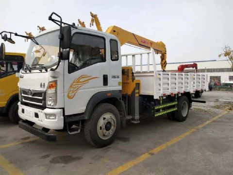 點(diǎn)擊查看詳細(xì)信息<br>標(biāo)題：5噸重汽豪曼隨車吊 閱讀次數(shù)：1446