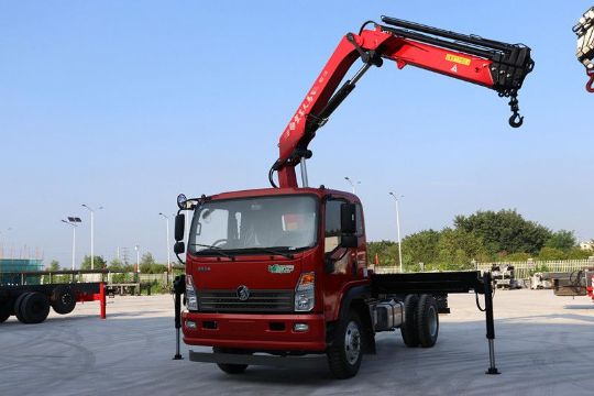 點(diǎn)擊查看詳細(xì)信息<br>標(biāo)題：6.3噸折臂吊 閱讀次數(shù)：2181